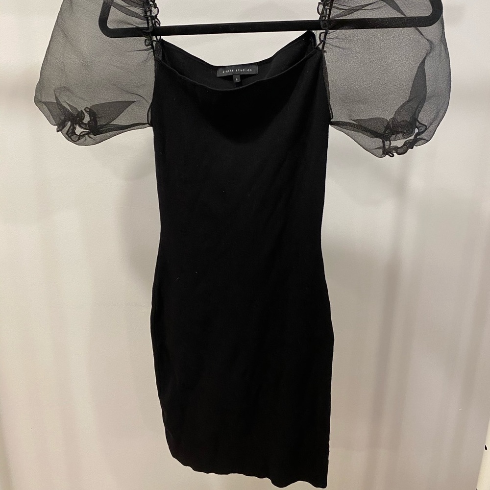 Black puff arm dress - Picture 2 of 4